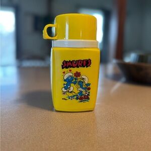 Vintage Smurfs lunchbox Thermos